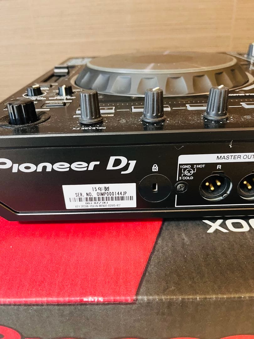 Pioneer DJ DDJ-AZ コントローラー + Decksaverカバー