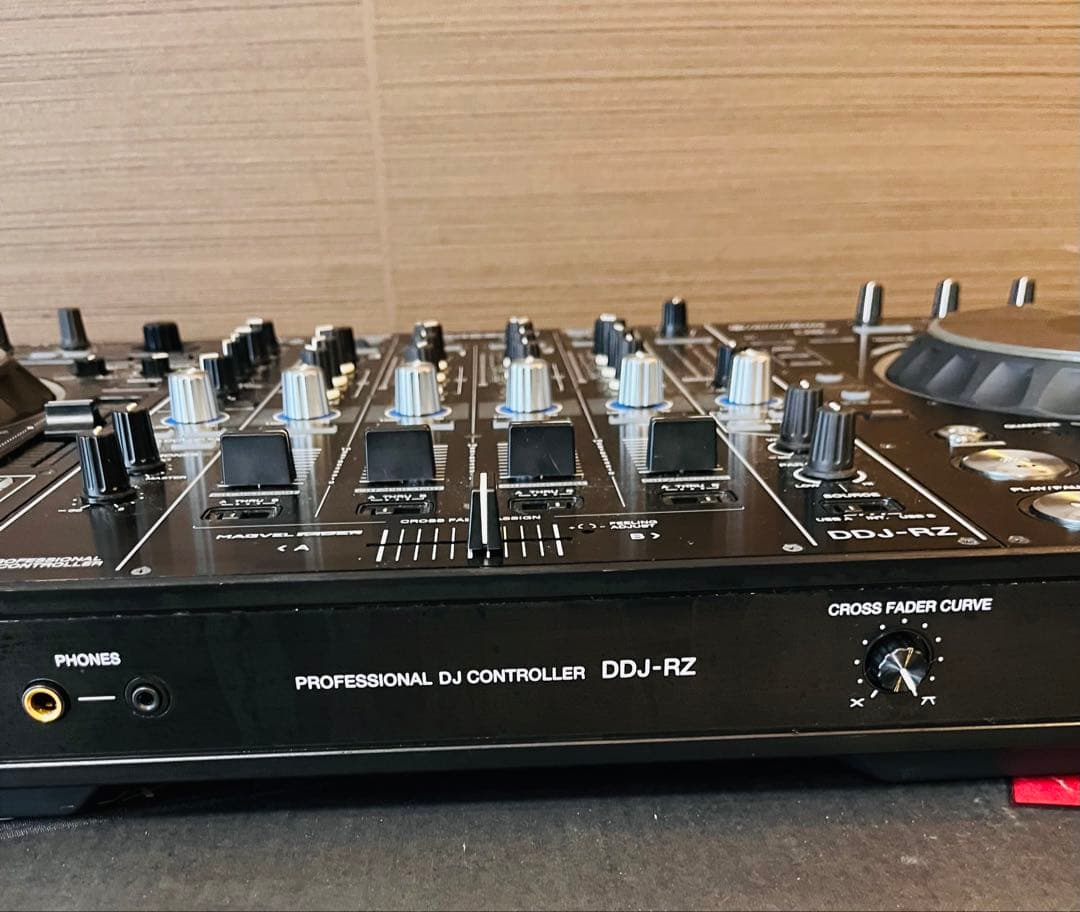 Pioneer DJ DDJ-AZ コントローラー + Decksaverカバー