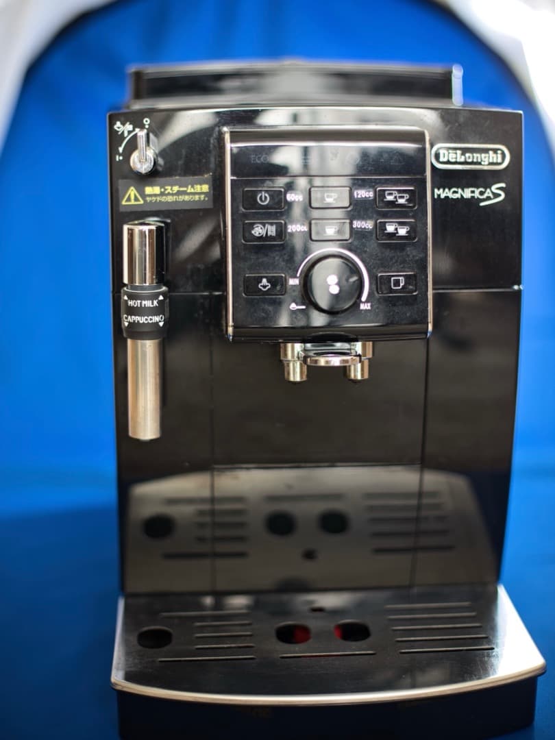 デロンギ マグニフィカS エスプレッソマシン ECAM23 120BN
