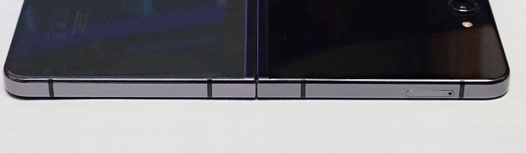 Galaxy Z Flip5 SM-F731B 512GB 8GB グラファイト