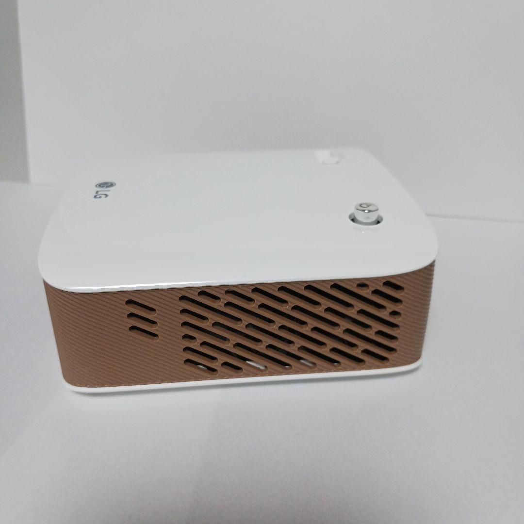 LG Mini Beam ホームプロジェクター PH150G ホワイト