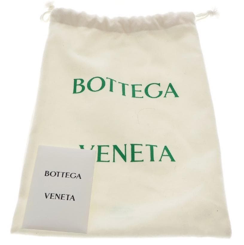 ボッテガヴェネタ　イントレチャート　シルバーショルダーバッグ