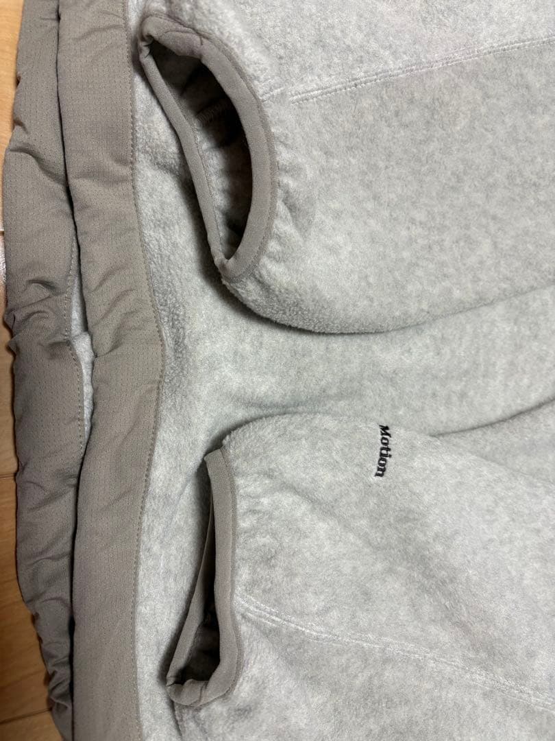 ニコアンド ソフトフリース切り替えzipパーカー　ベージュ