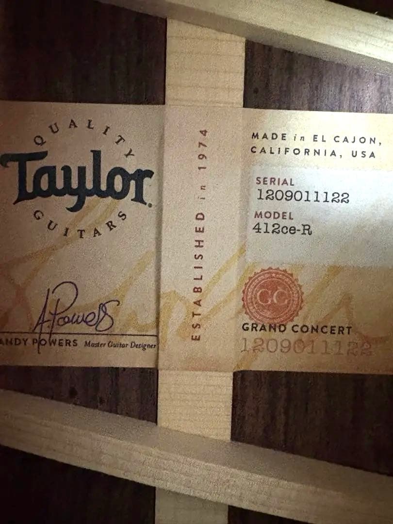 Taylorエレアコハードケース付き　412cerosewood v-class