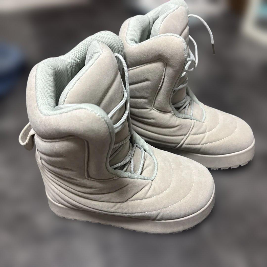 スノーブーツ ライトグレー スエード