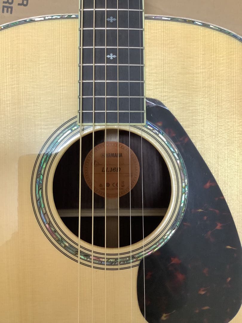 ヤスさま 限定 YAMAHA LL16D ARE