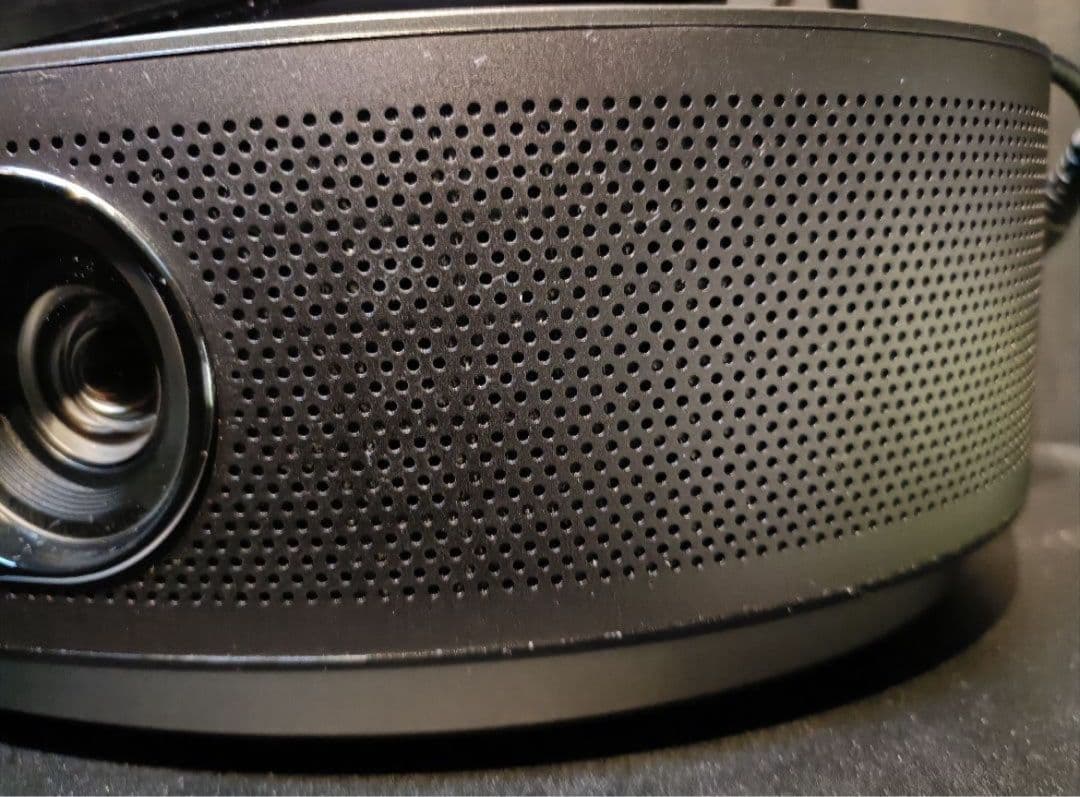 美品 Anker NEBULA cosmosプロジェクター 本体 ドット抜け無し