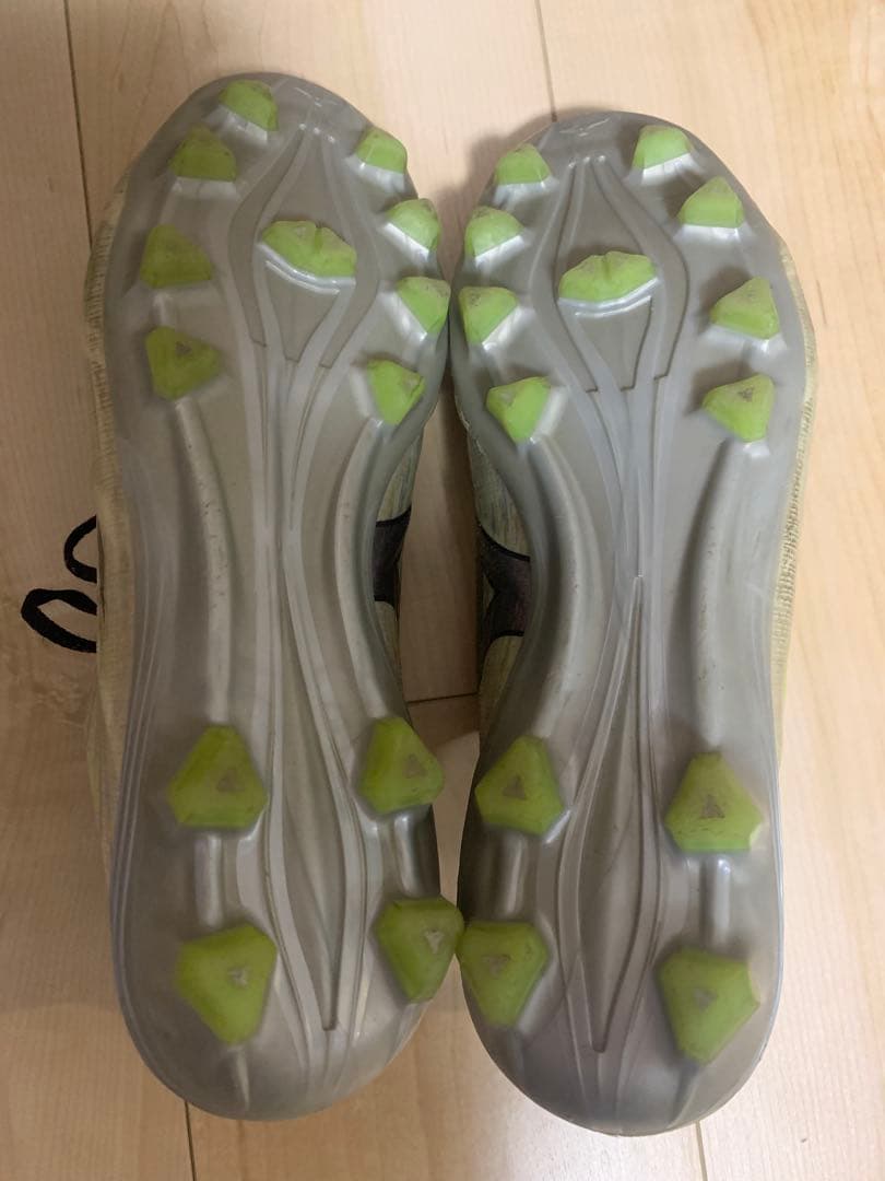 Mizuno サッカーシューズ・スパイク ホワイト・マルチカラー