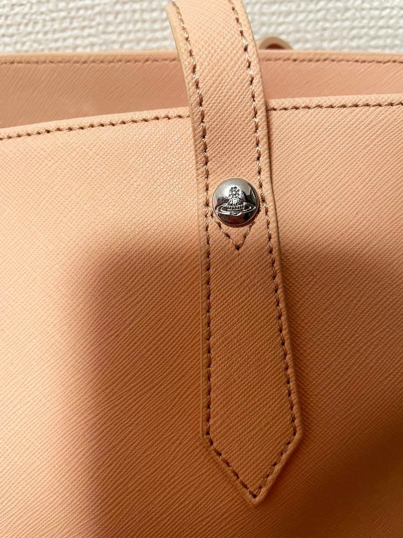 ヴィヴィアンウエストウッド トートバッグ レザー オーブ ピンク A4可