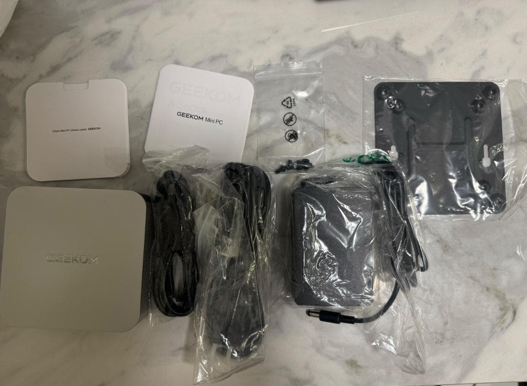 【AMD Ryzen 7 6800H搭載】GEEKOM A6ミニPC