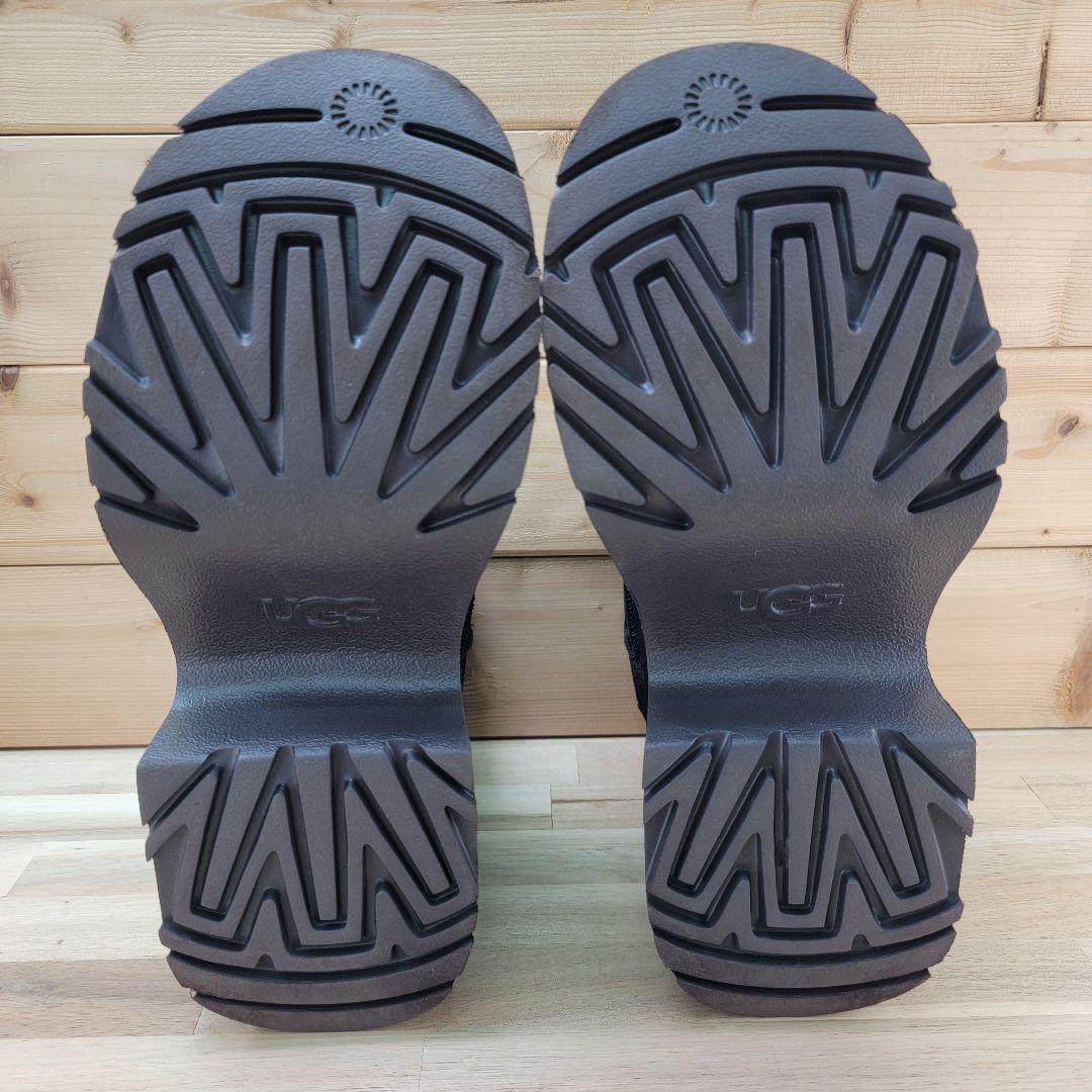 アグ クラシック ウルトラ ミニ ニュー ハイツ ブラック 25cm