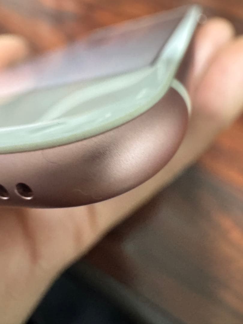 Apple iPhone 7 ローズゴールド A1779