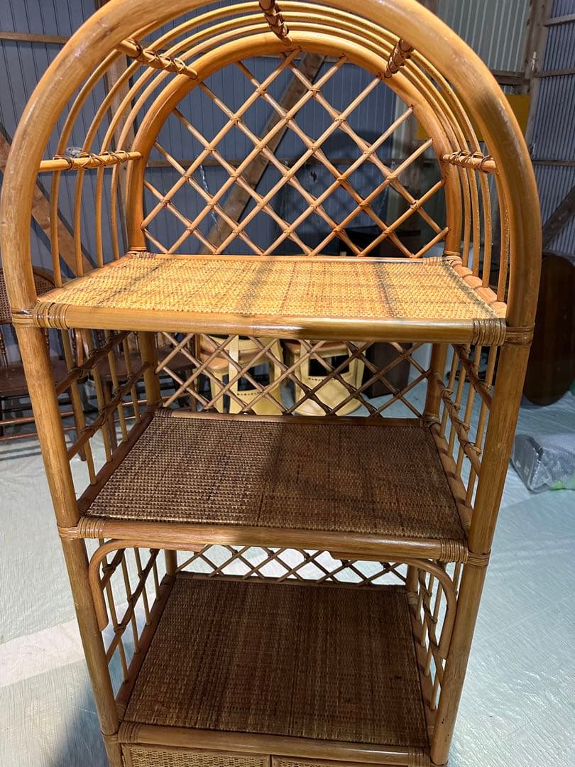 ラタン製オープンシェルフ