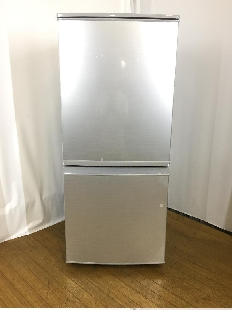 洗濯機とセット★中古★SHARP 137L 冷蔵庫 【SJ-D14C-S】