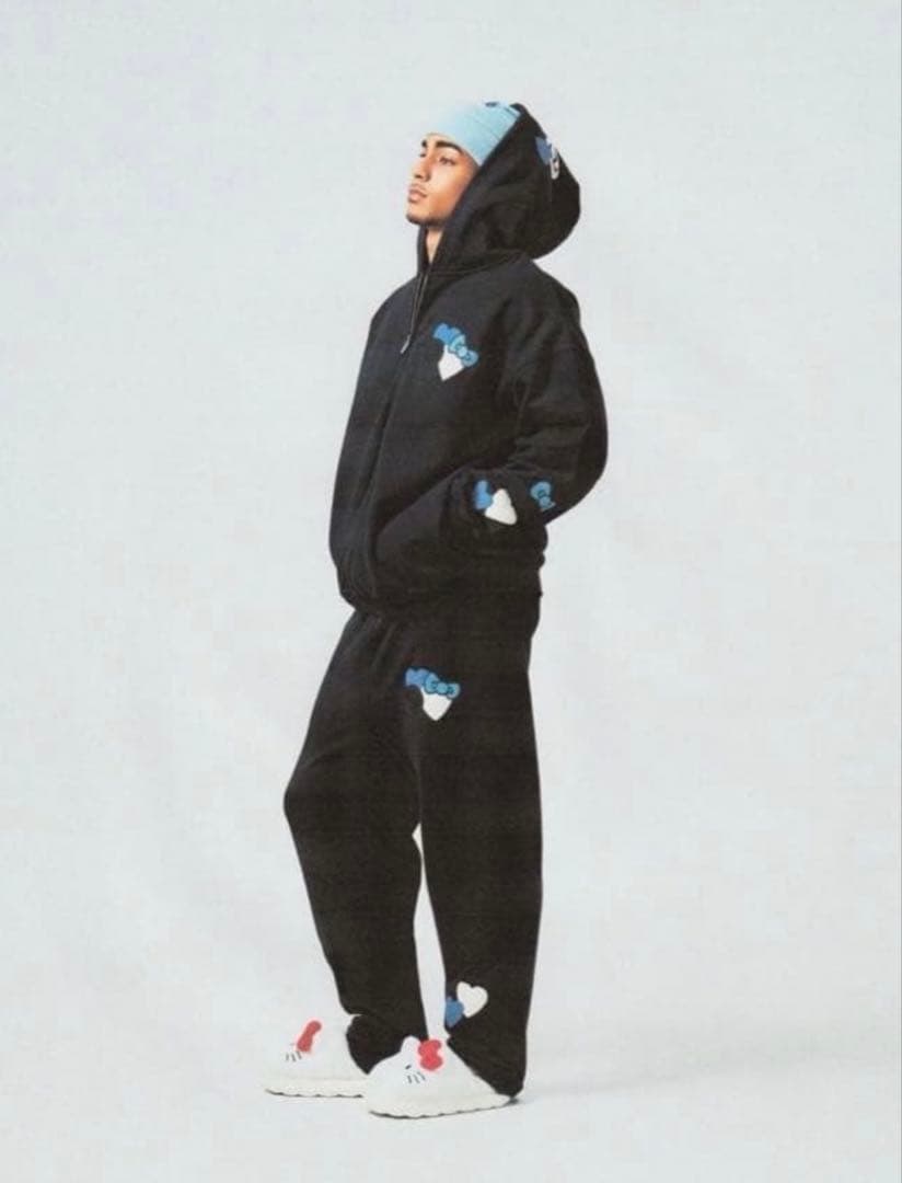 完売品　COIN PARKING DELIVERY × SANRIO 黒　S\M