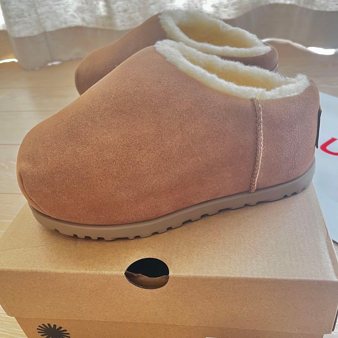 【新品未使用】UGG W PUMPED SLIDE パンプドスライド　24cm
