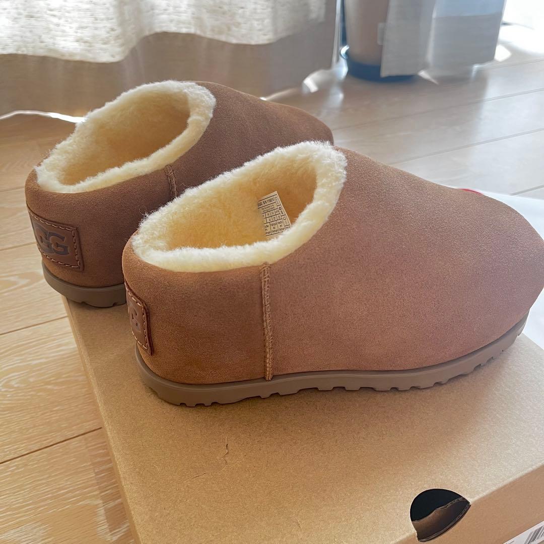 【新品未使用】UGG W PUMPED SLIDE パンプドスライド　24cm