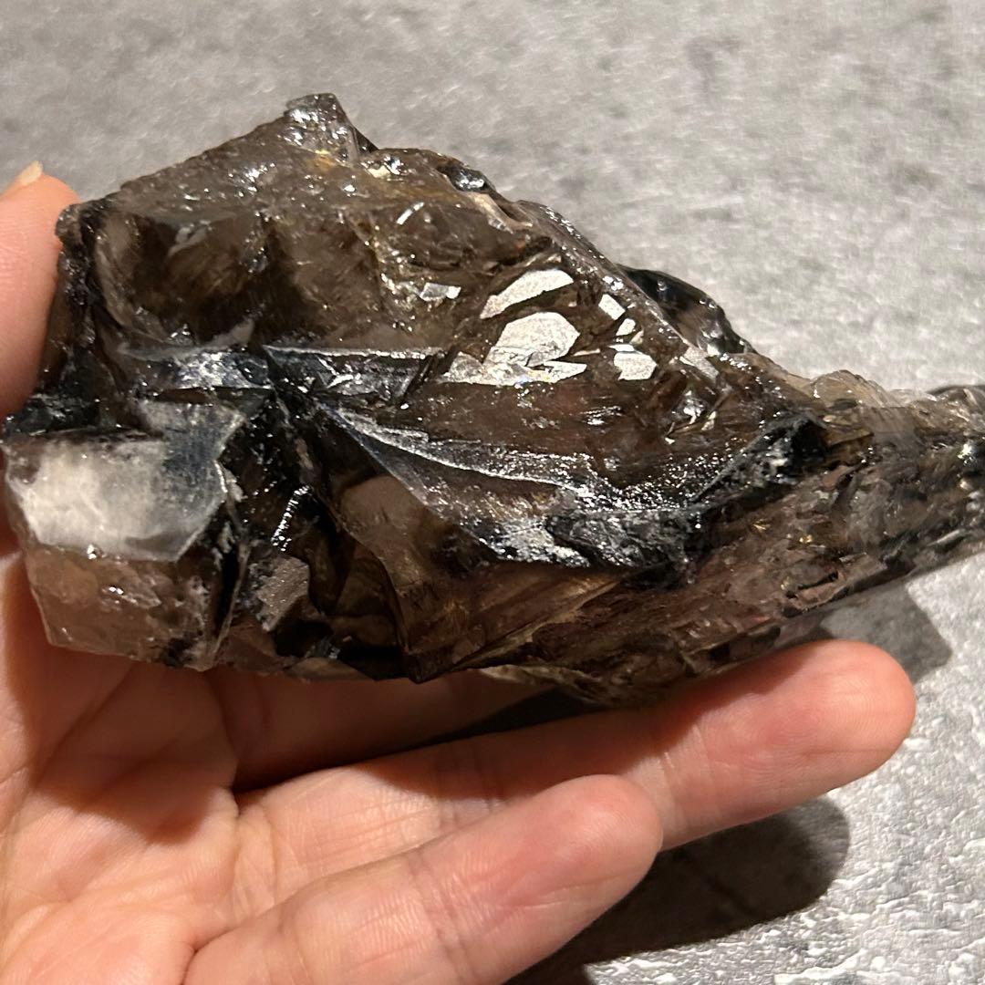 ⭐︎天然石　エレスチャルクォーツ　骸骨水晶　虹あり