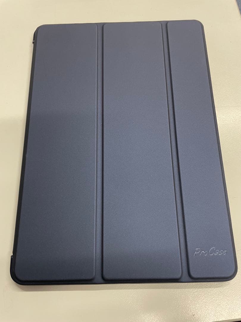 iPad 第5世代　9.7インチ　32㎇ SIMフリー　そこそこ美品