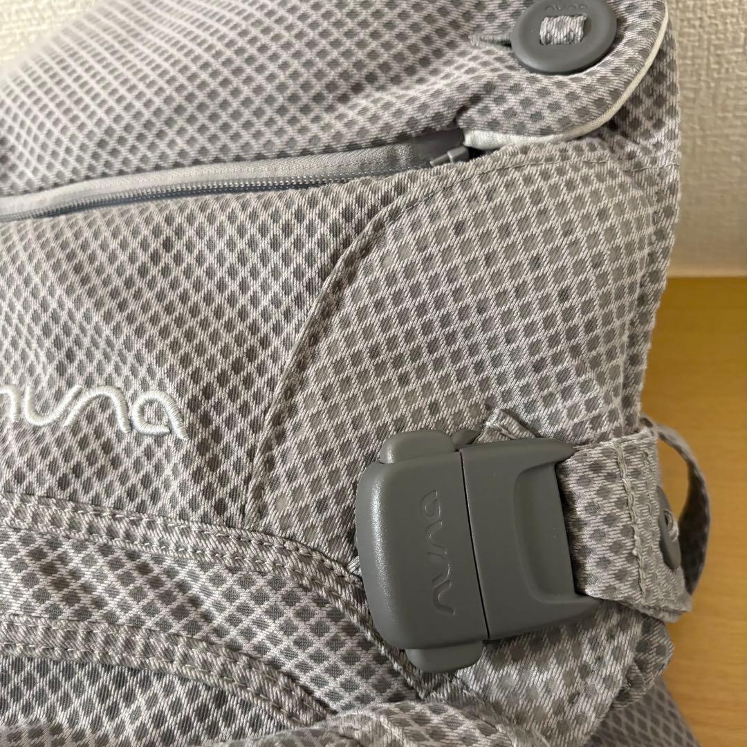 nuna ヌナ カドルクリック 抱っこ紐 グレー