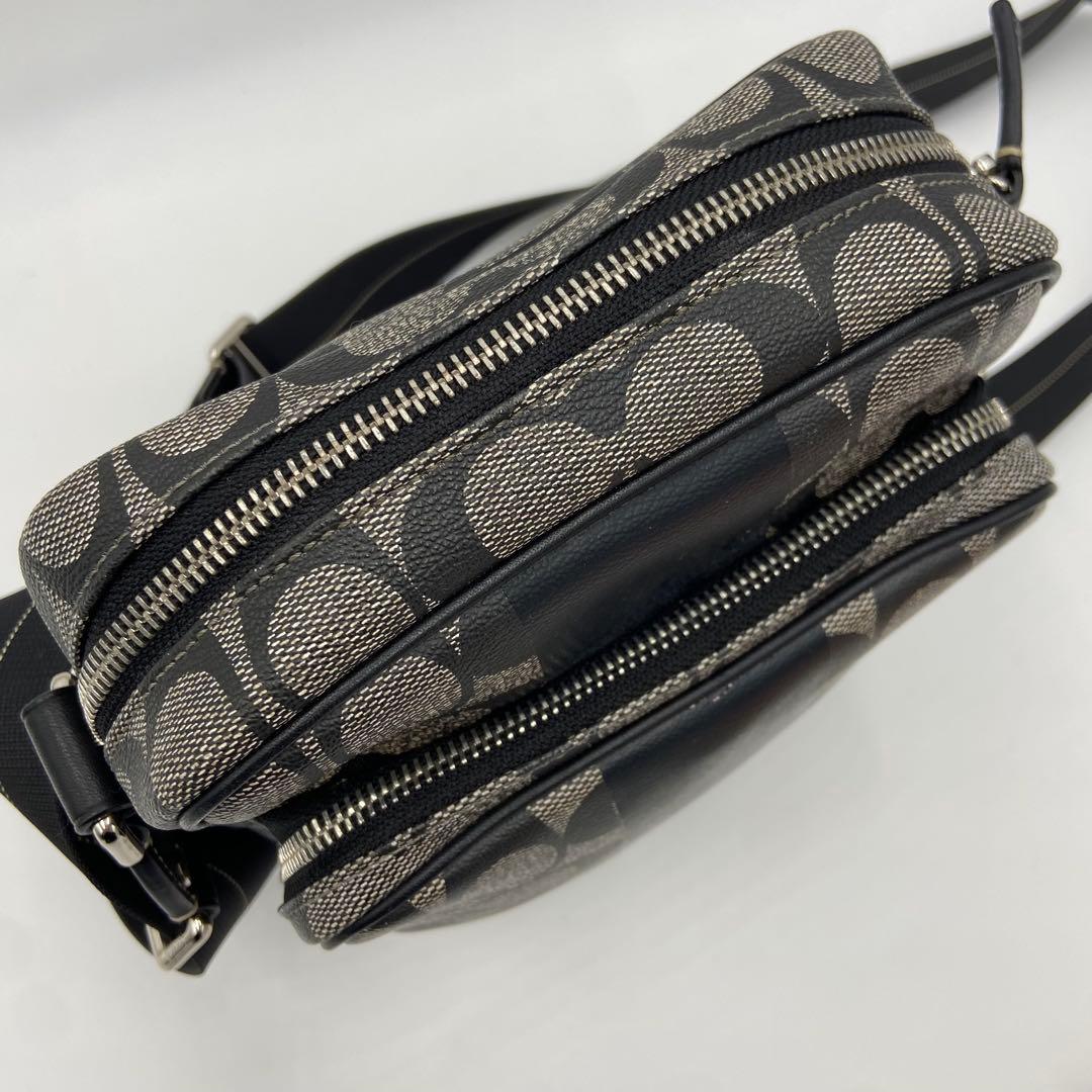 美品✨コーチ ショルダーバッグ F70078 ヘリテージ　シグネチャー ブラック