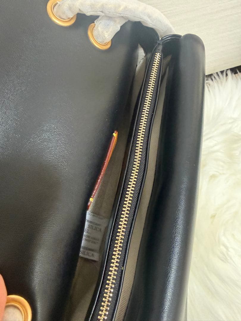 COACH ブラック キルティング ショルダーバッグ26cm