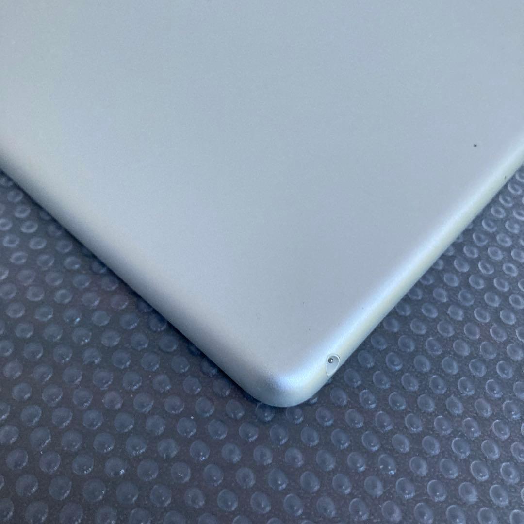 190 電池ほぼ新品☆比較的美品☆iPad6第6世代 32GB WIFIモデル☆