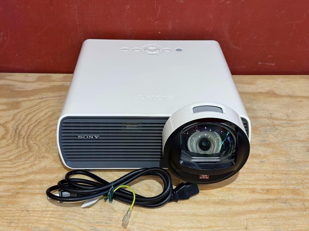 SONY　ソニー プロジェクター VPL-BW120S 100インチ