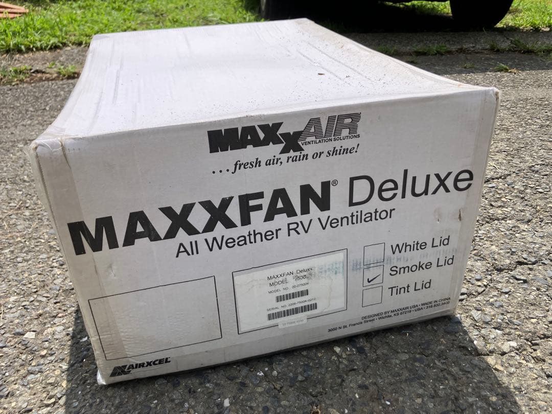 【新品未使用】MAXXFAN Deluxe 車両用換気ファン