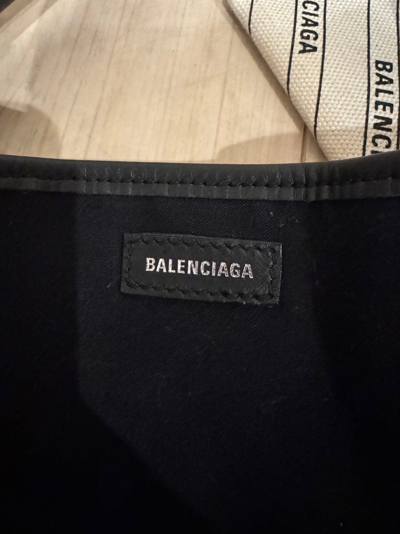 BALENCIAGA ロゴトートバッグ