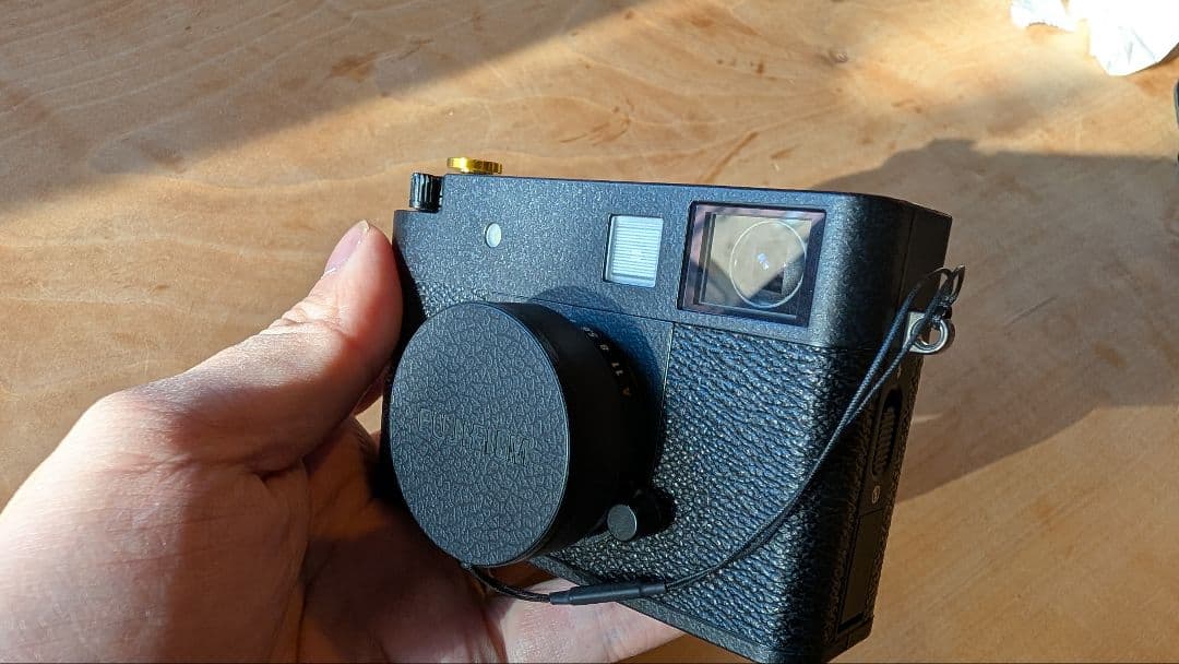 FUJIFILM X half ブラック スキンシール＋ソフトシャッターカスタム