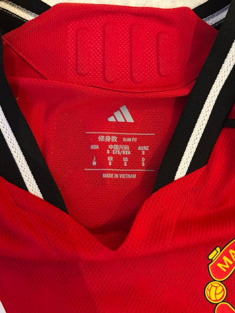 マンチェスターユナイテッド　ブルーノフェルナンデス　ユニフォーム　Mサイズ