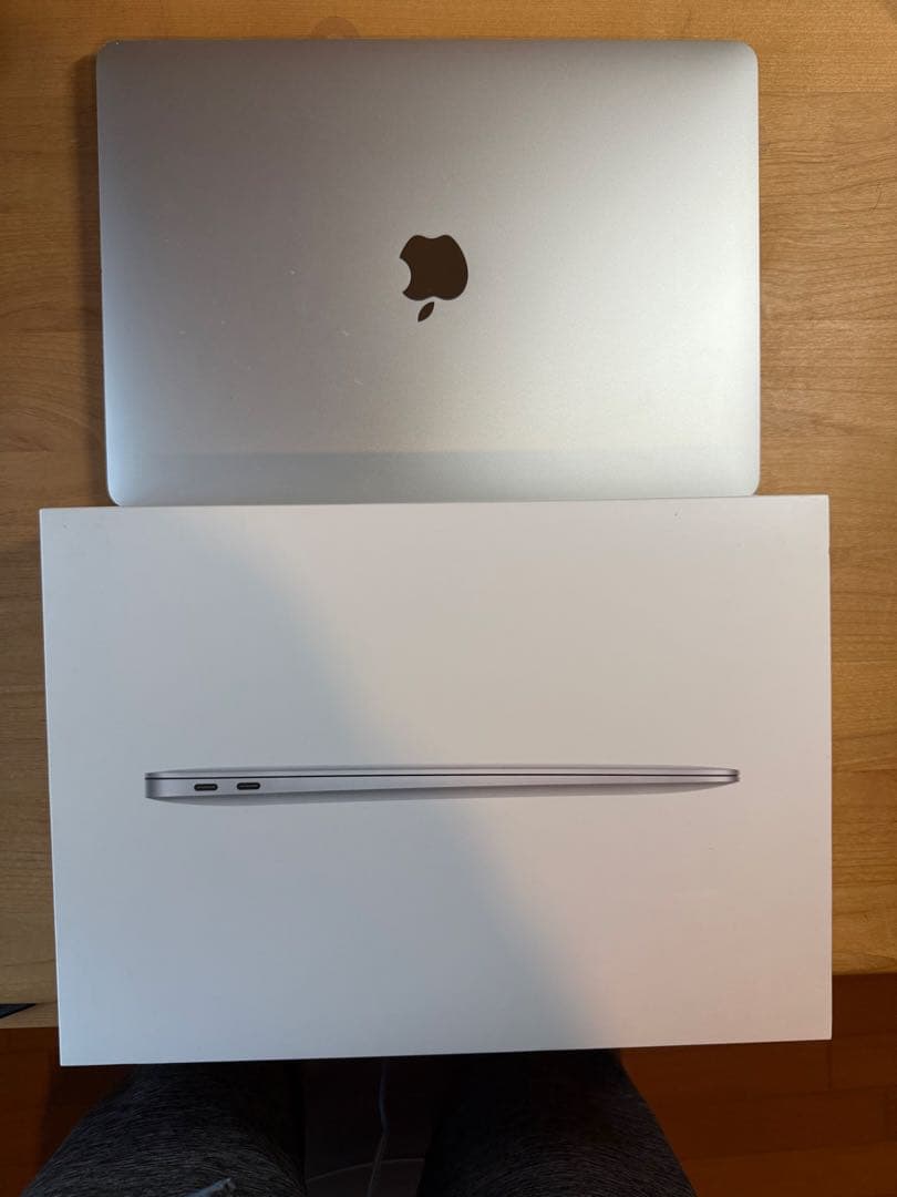 MacBook Air M1 13インチ 8gb 256GB シルバー 付属品有