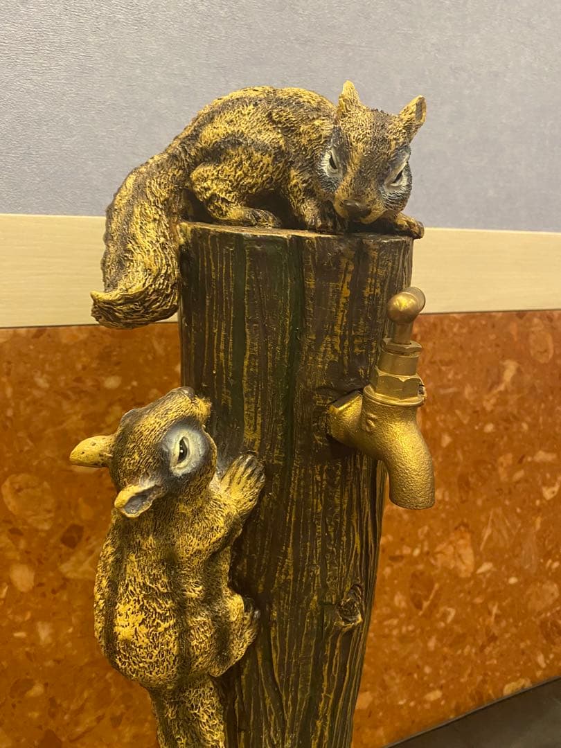 リスデザインの水栓柱　希少デザイン