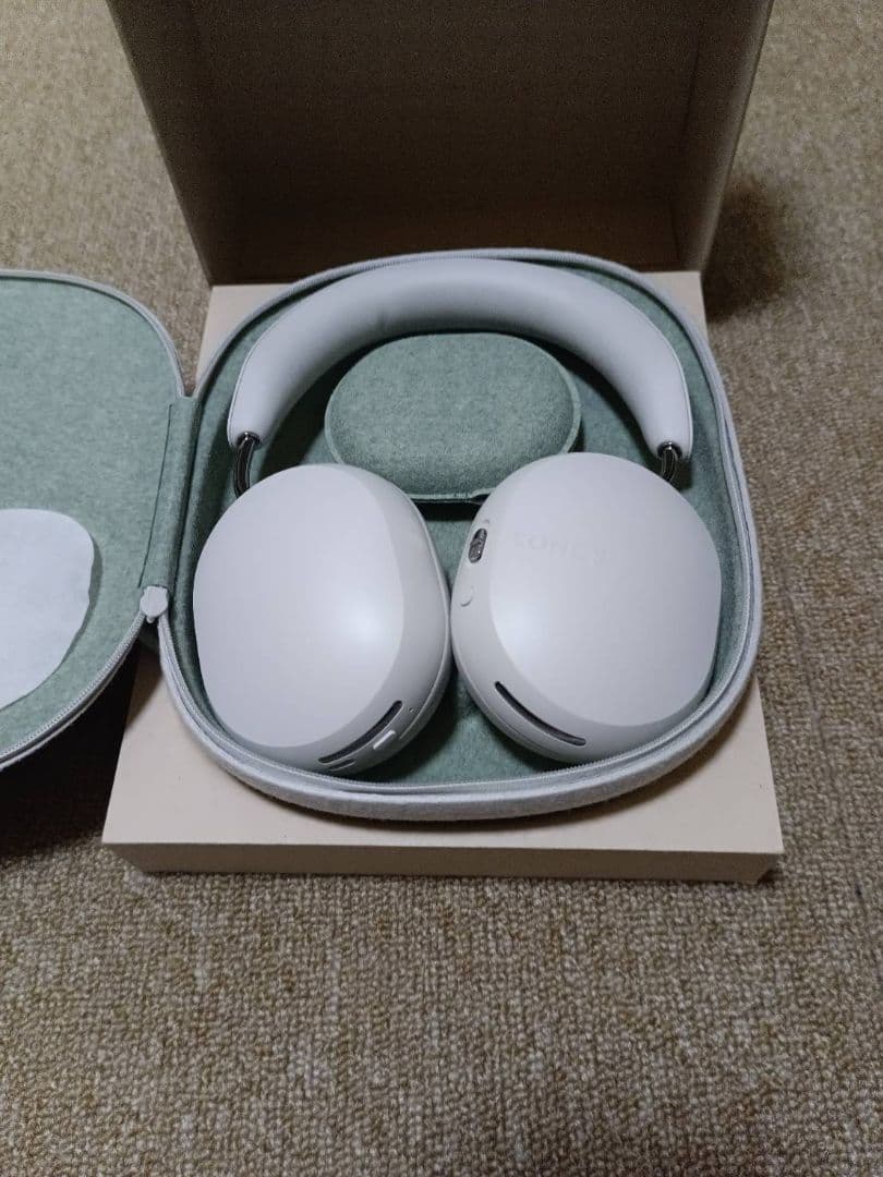 SONOS ワイヤレスヘッドホン ホワイト 専用ケース付き