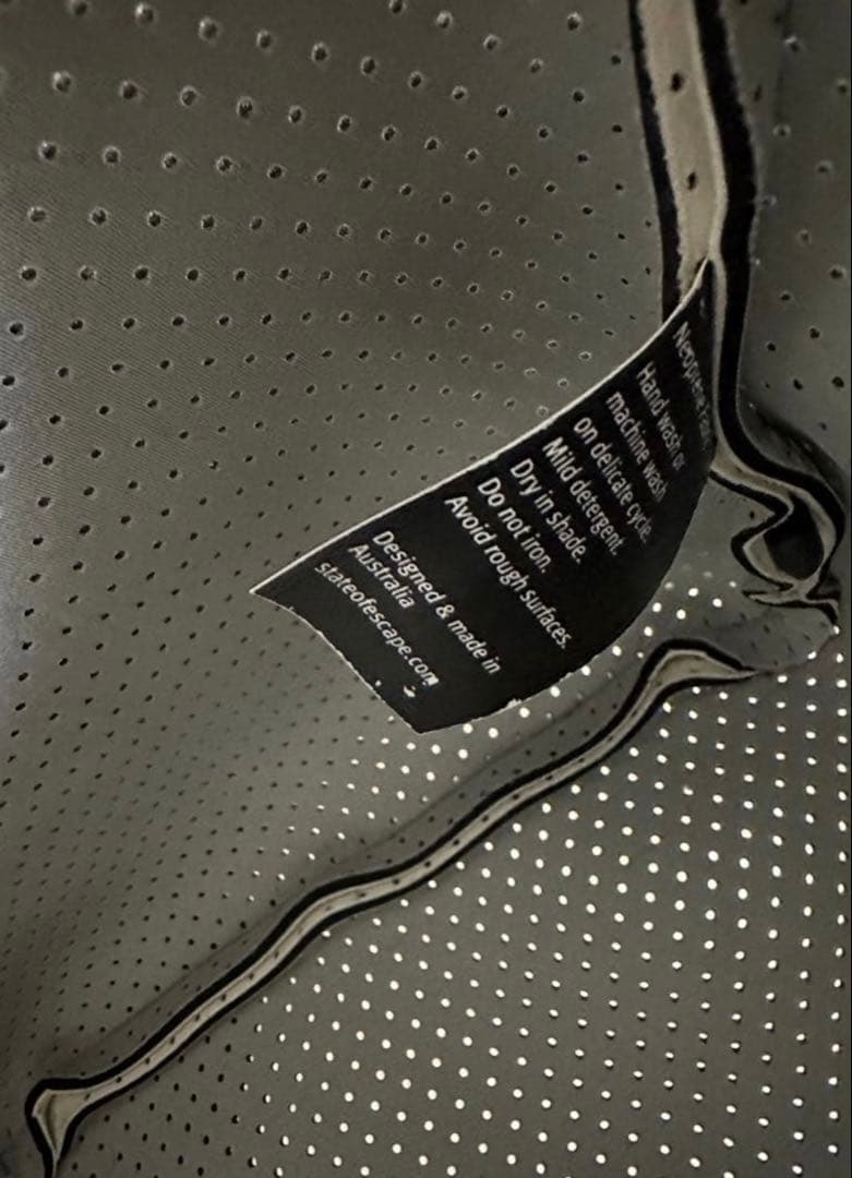 2/1限定価格❣️STATE OF ESCAPE ショルダーバッグ