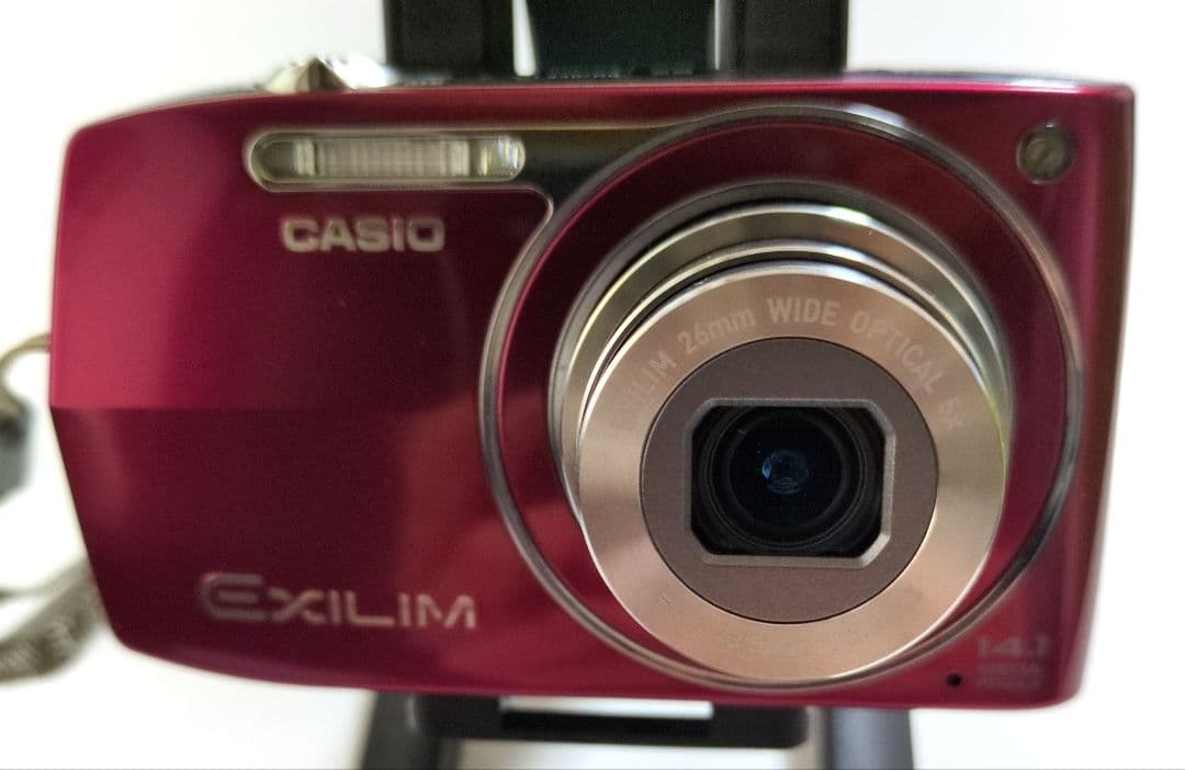 【美品】CASIO EXILIM EX-Z2000 コンパクトデジタルカメラ