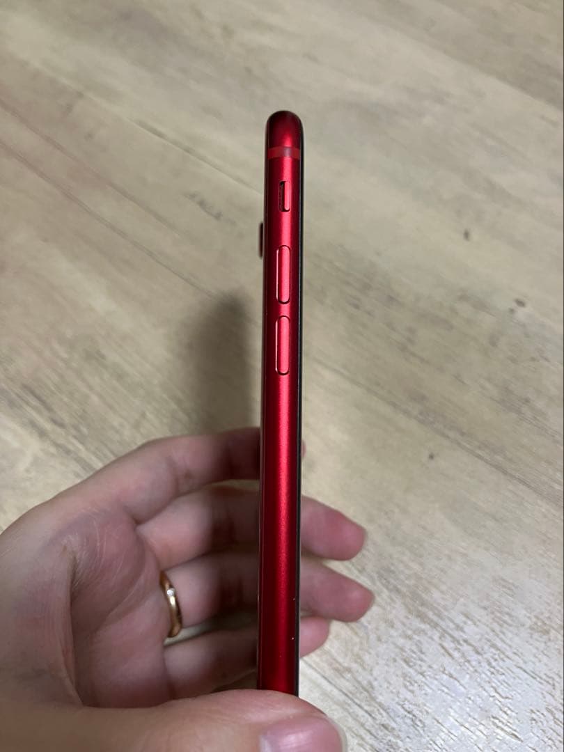 Apple iPhone8本体　(PRODUCT)RED 64GB