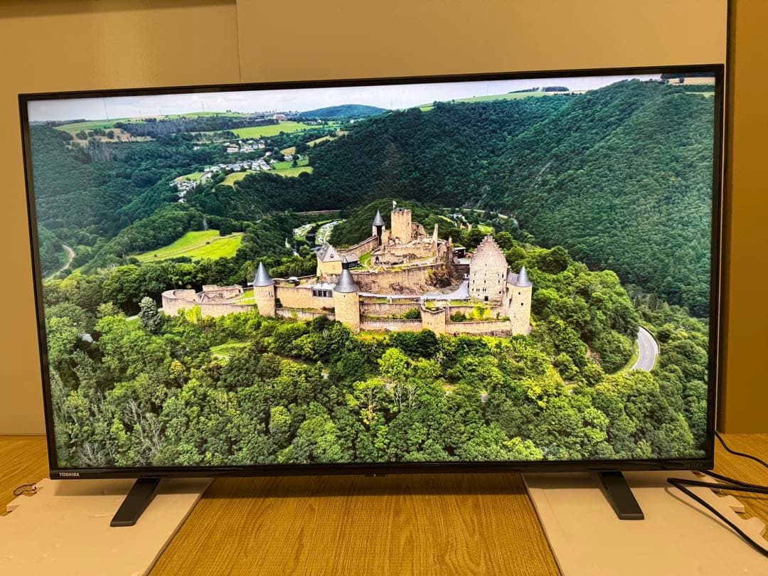 美品東芝REGZA 43C350X 43型2022年製⭕️上地BS/CS動画テレビ