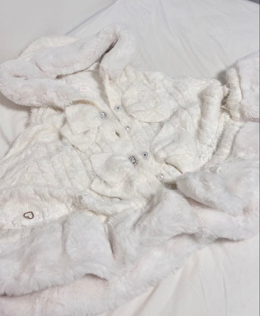 LIZLISAリボン付きホワイトケープコート