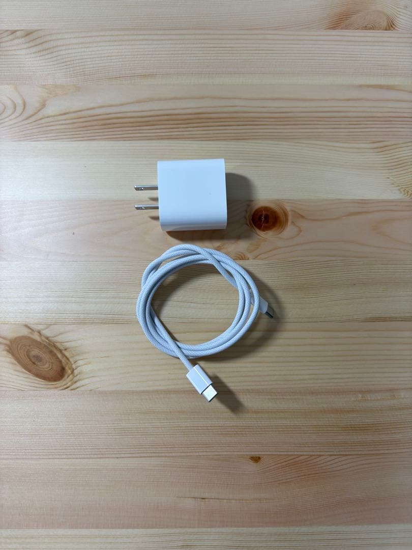 iPad 11世代　a16 128GB シルバー　カバー&スタイラスペン付き