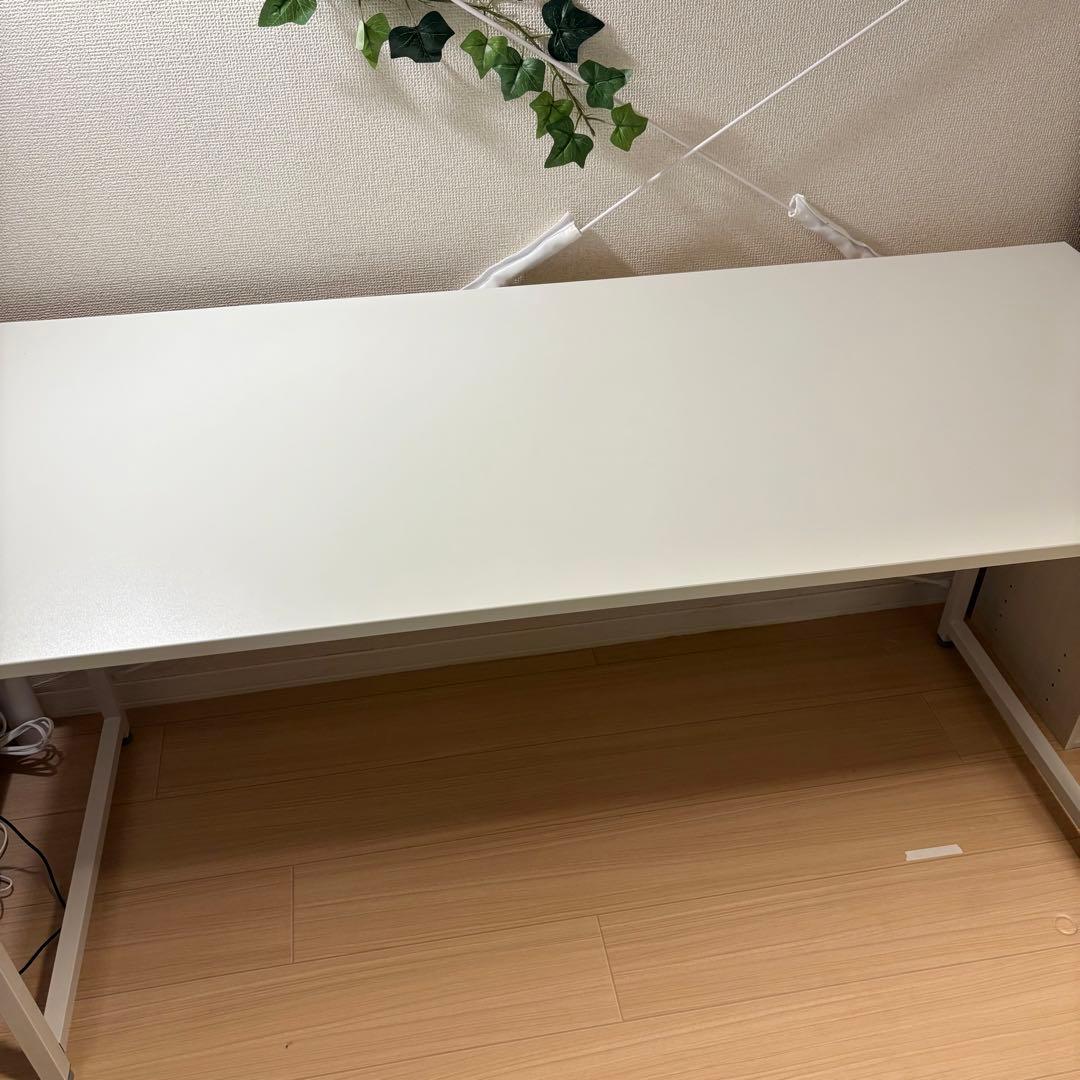 サンワダイレクト パソコンデスク ホワイト 140cm
