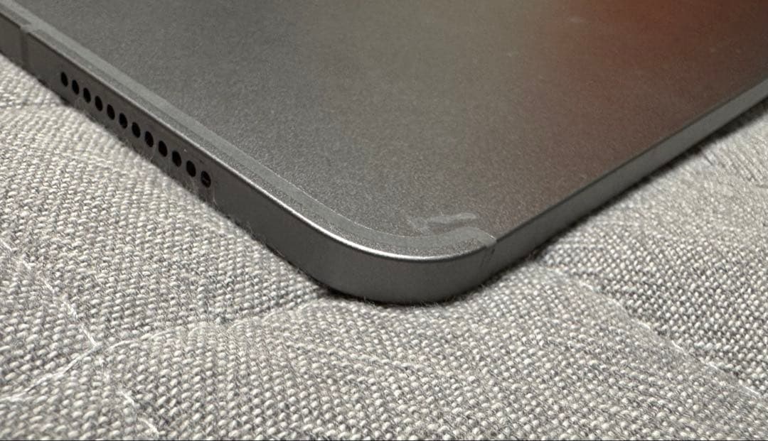 iPadAir本体 画面ひび割れフレーム曲がりあり