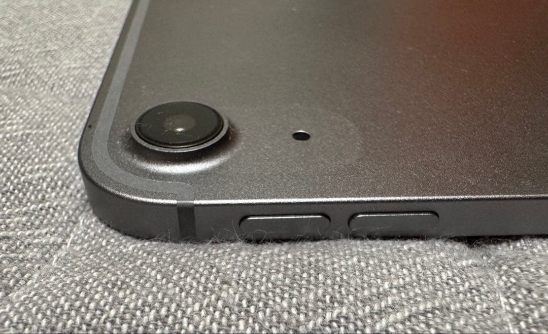 iPadAir本体 画面ひび割れフレーム曲がりあり