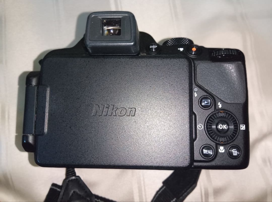 お得です！ COOLPIX P520 デジタルカメラ　42倍　すぐ使えます!!