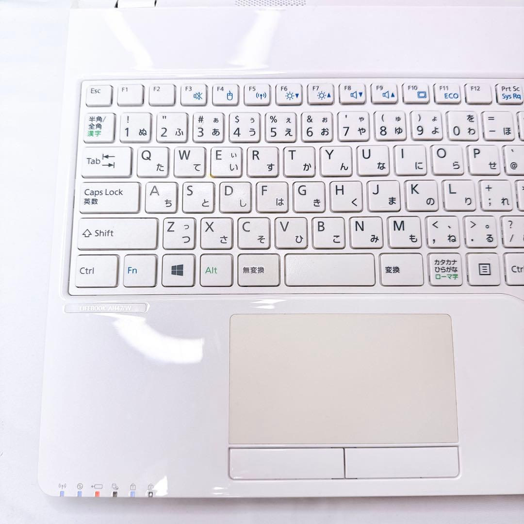 真っ白が可愛い❤️ホワイトノートパソコン❤️Windows11❤️動画鑑賞や事務作業❤️