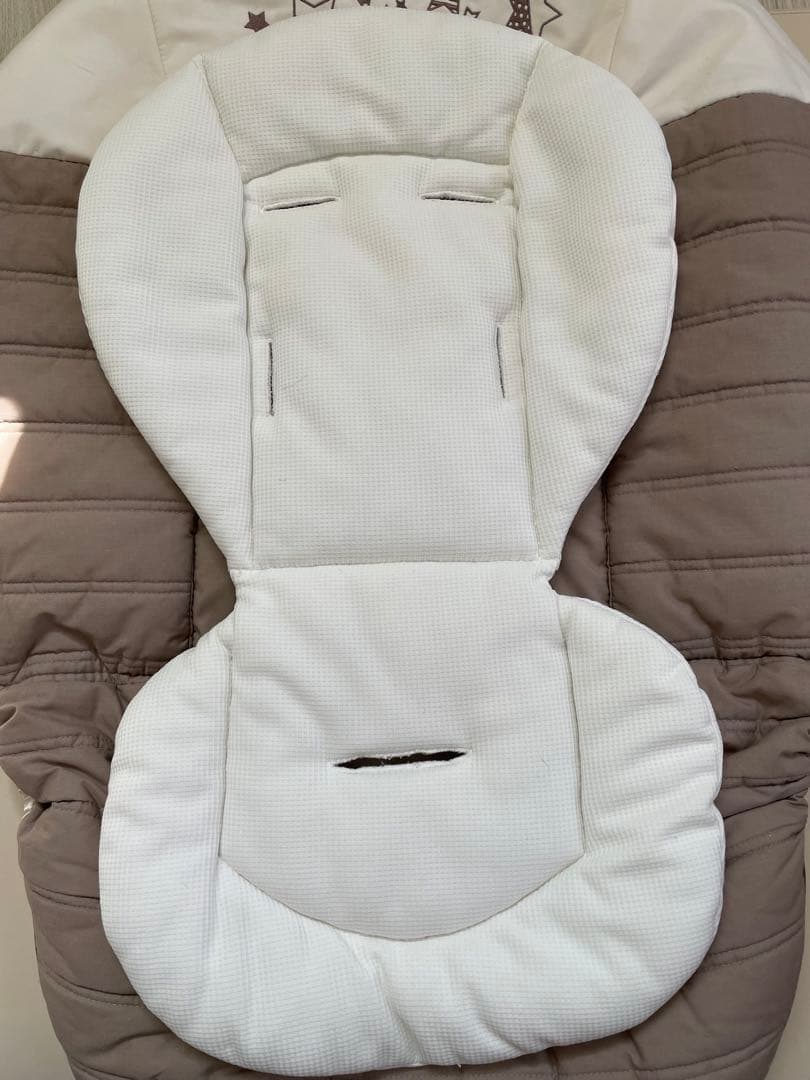 コンビ ネムリラ オートスウィング トイザらス限定