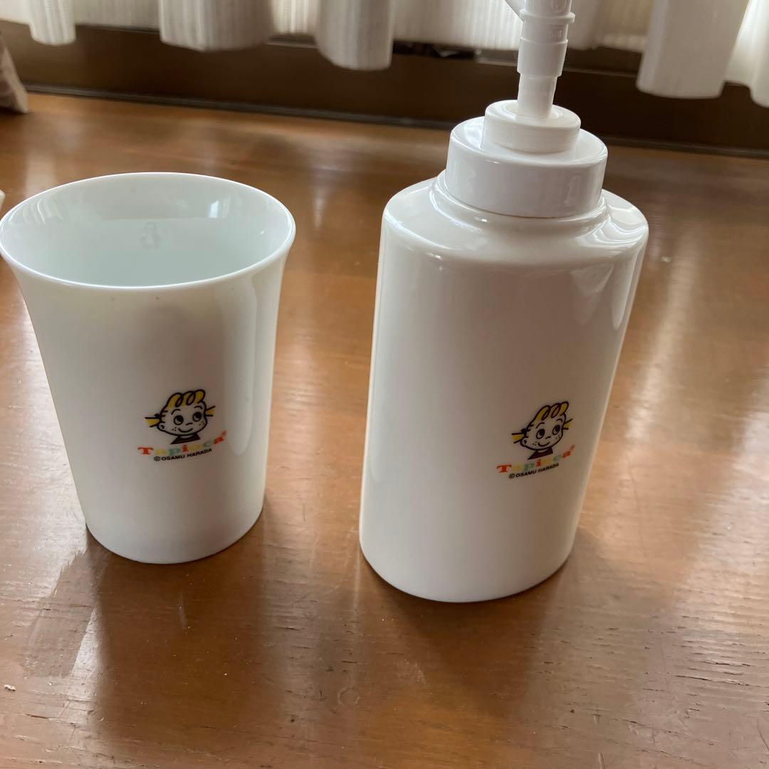希少、オサム　タピオカシリーズ✖️ジレットコラボ　ノベルティ洗面用品　陶器製