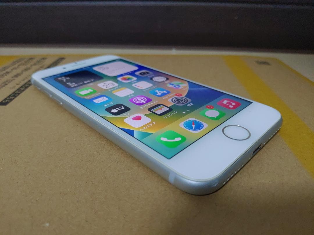 iPhone8 64GB ホワイト SIMロックなし 動作確認済