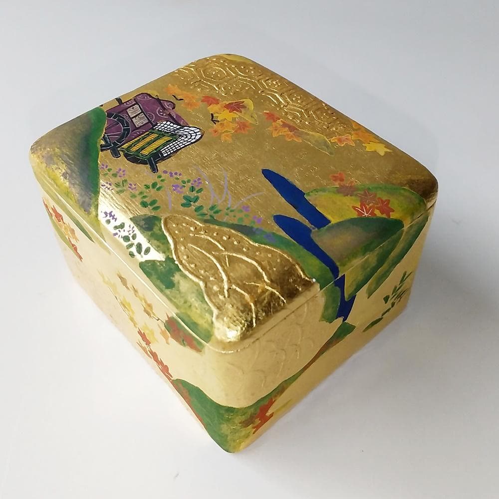 Toshi　純金泊　京洛の秋 貝桶と貝合わせ